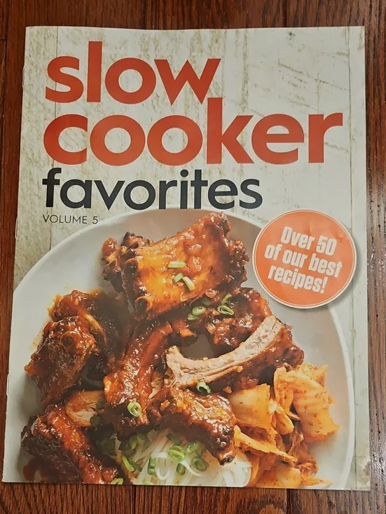 Slow Cooker Favorites Volume 5 Special Issue Magazine 2017
