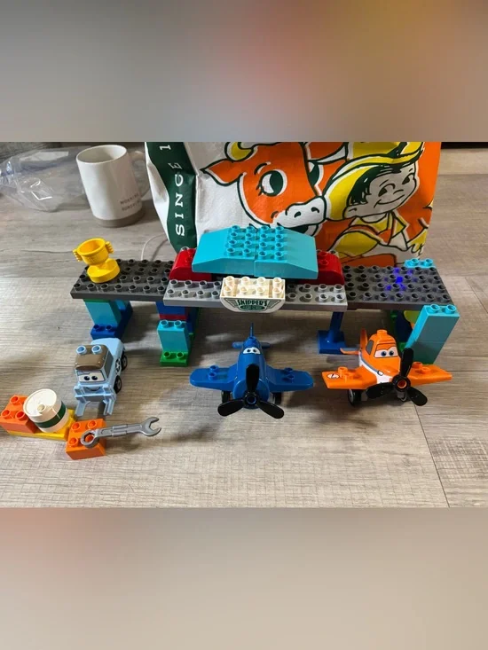 LEGO DUPLO Disney Planes Skipper’s Flight School (Set 10511)