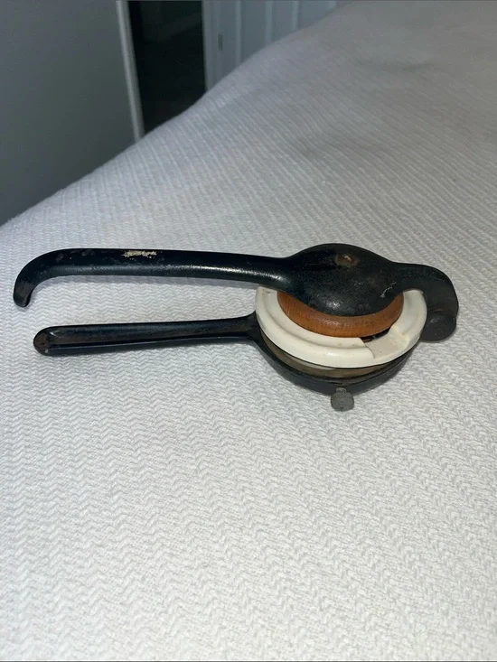 Antique Victorian cast iron lemon squeezer