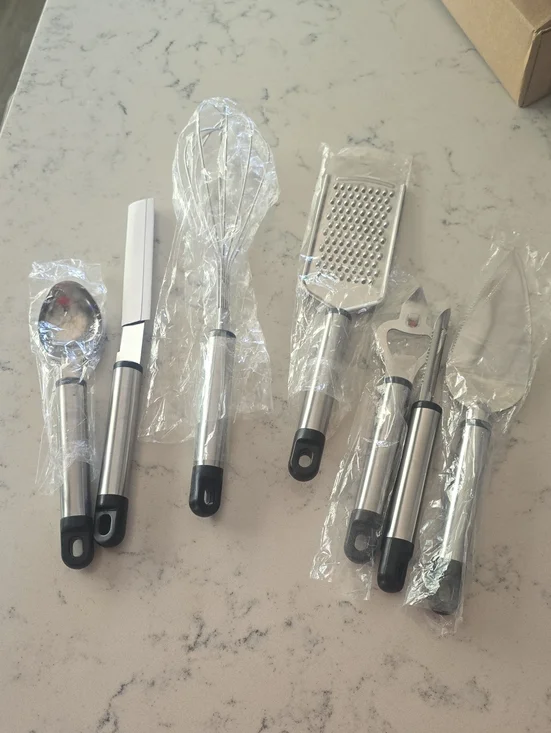 Stainless Steel Kitchen Utensil Set in Silver and Black - 7-Piece