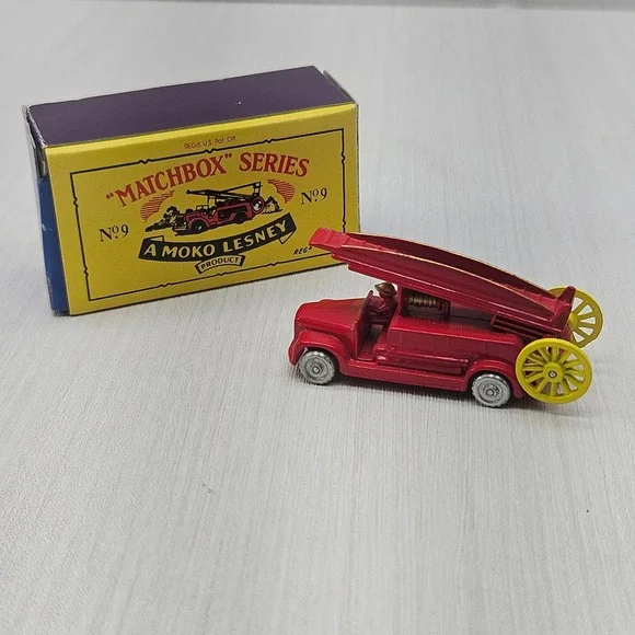 Matchbox Series No 9 Fire Escape Truck Red Diecast Vehicle with Moko Lesney Box