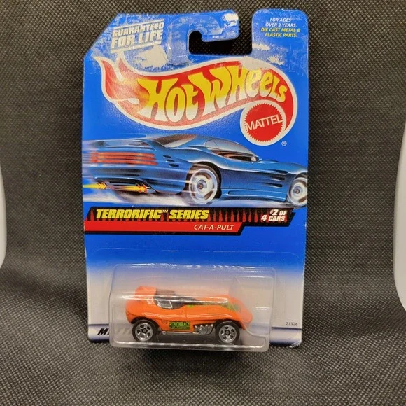New Mattel Hot Wheels 1998 First Editions Red Cat-A-Pult # 38/40, Card Damage