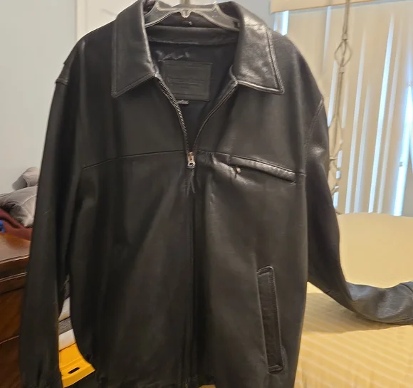 Men's Black Leather Zip-Up Bomber Jacket Very Soft Leather