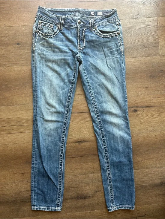 Miss Me Light Blue Skinny Jeans !! Size 29
