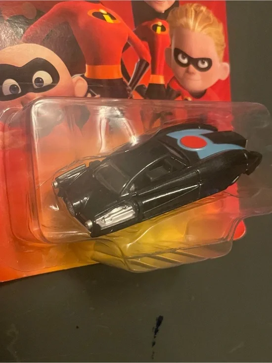 JAKKS INCREDIBLES 2 BOOSTED INCREDIBLE CAR 2018 toy collector Disney new
