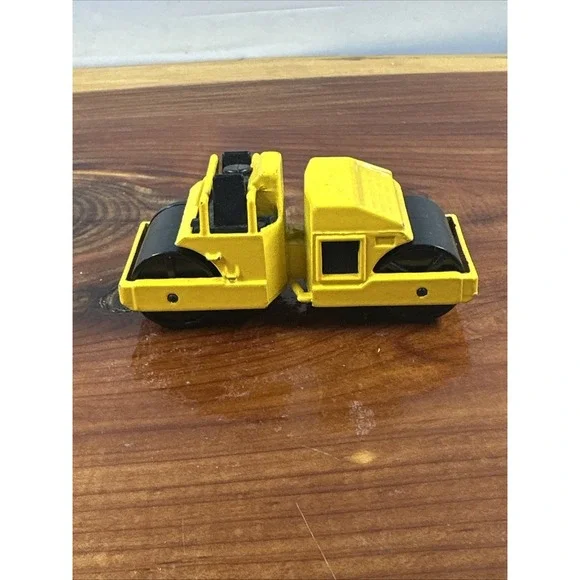 1986 Hot Wheels 69 CAT Road Roller Yellow‎ Diecast Malaysia VGC