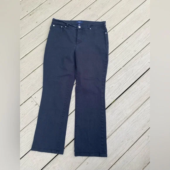 CHAPS - Woman’s black denim straight leg high rise jeans, Size: 12P