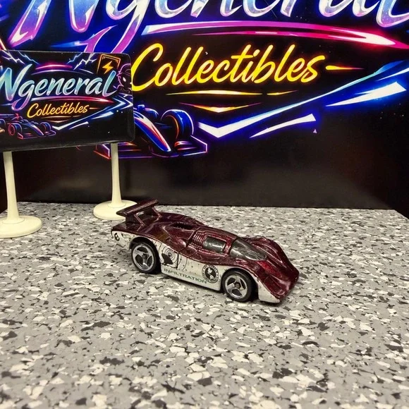 Hot Wheels World Race Infiltration Anthracite Burgundy Metallic Die-cast  2003