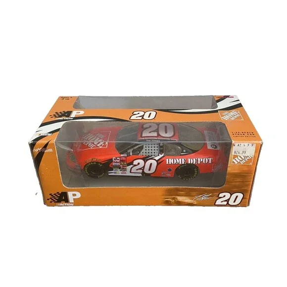 Tony Stewart #20 The Home Depot 2002 NASCAR Winston Cup Champion 1:24 Die-Cast