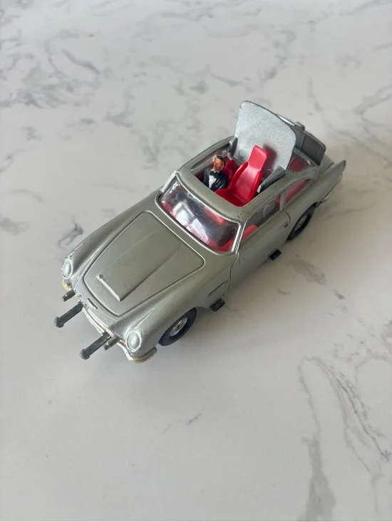 Vintage Corgi Toys die-cast model of the Aston Martin DB5, James Bond 007
