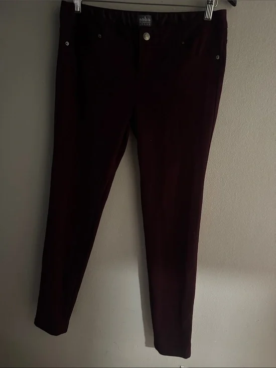 Soho Skinny Jeans in Dark Burgundy