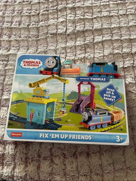 Thomas & Friends Blue Motorized Fix 'Em Up Friends Playset
