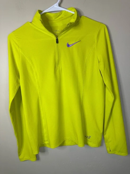 Nike Dri‑FIT Long Sleeve – Big Kids 12/14 Lightweight Training Top