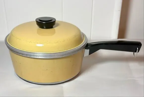 Vintage Aluminum Sears “Club” Harvest Gold 3 QT Pot w/ Lid
