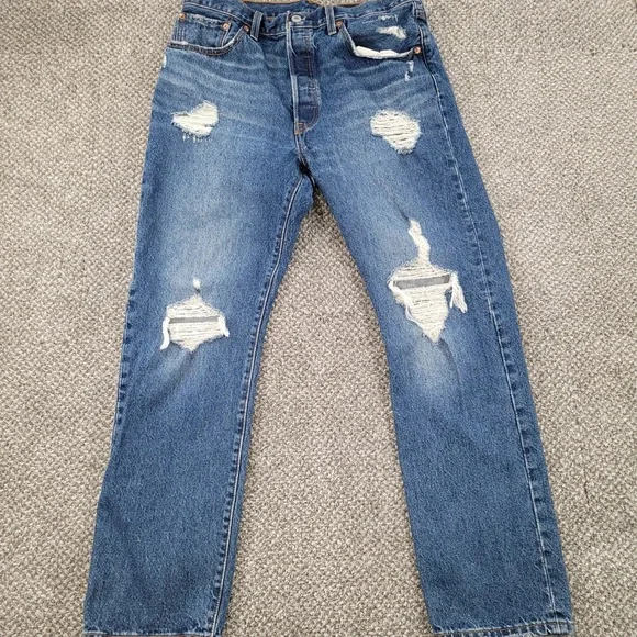 Levis 501 Original Fit Distressed Jeans Mens 31x30 Blue Denim Button Fly 5273