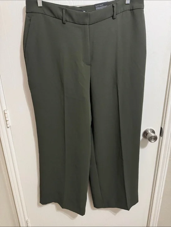 NWT Simply Vera High Rise Wide Leg Army Green Trousers Women’s 16W No Stretch