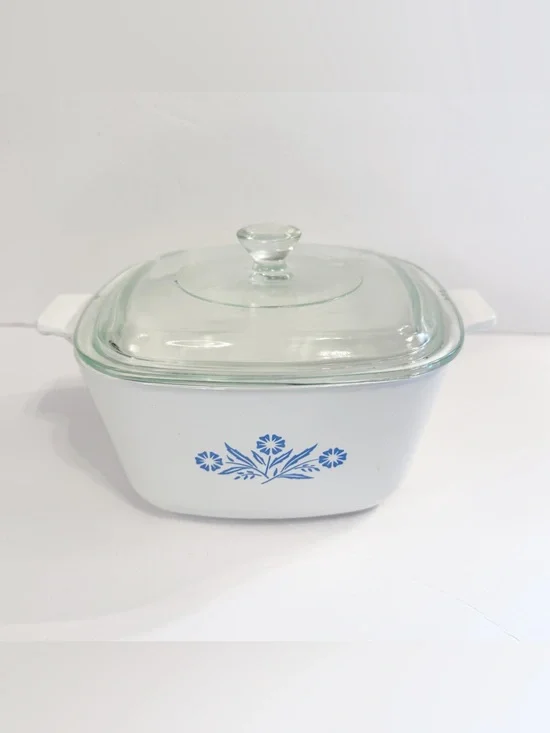 Vintage Corning Ware Blue Cornflower 1 3/4 Qt Baking Dish