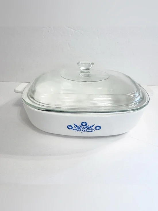 Vintage Corning Wate Corn Flower Blue 9 inch Baking Dish w/Lid