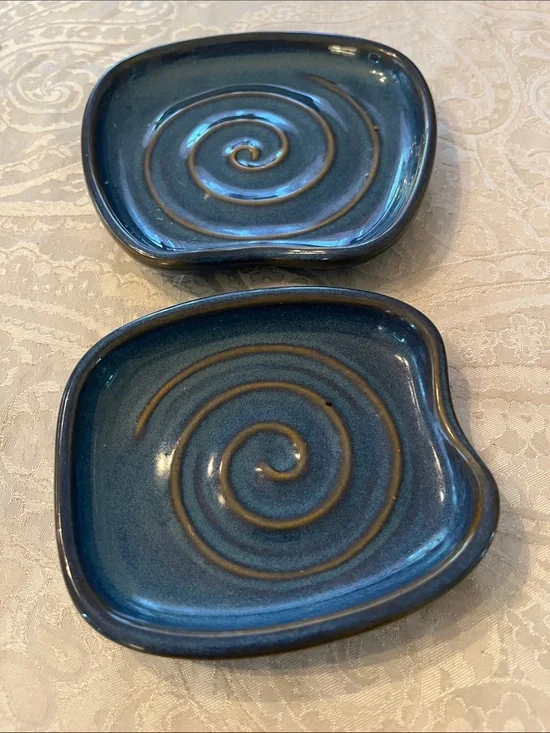 Pampered Chef Blue Spiral Ceramic Nesting Spoon Dishes (Set of 2) EUC