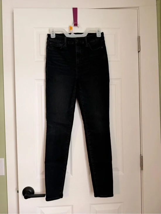 American Eagle Outfitters Black High-Rise Skinny Jeans