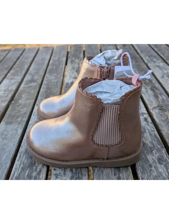 Shiny Faux-Leather Chelsea Boots for Toddler Girls Size T7
