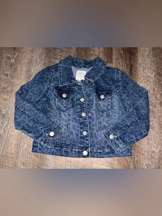 🌸 $10 SALE 🌸 The Children's Place Dark Blue Leopard-Print Denim Jacket