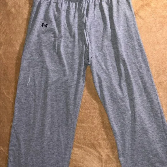Under Armour Women Small Gray Drawstring Elastic Waist‎ Loose Fit Crop Capri