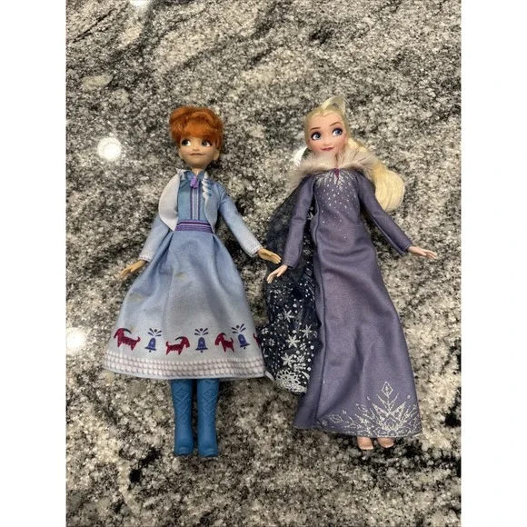 Disney- Anna and Elsa Classic Doll Set - Olaf's‎ Frozen Adventure