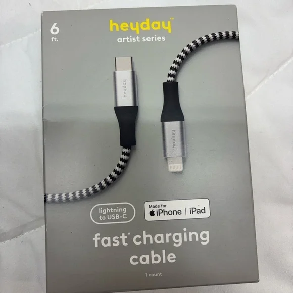 NWT Heyday Artist Series Black & Silver Charging Cable 6 ft. Fast charging USB-C