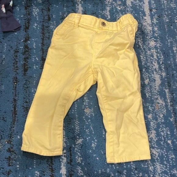 Yellow pants