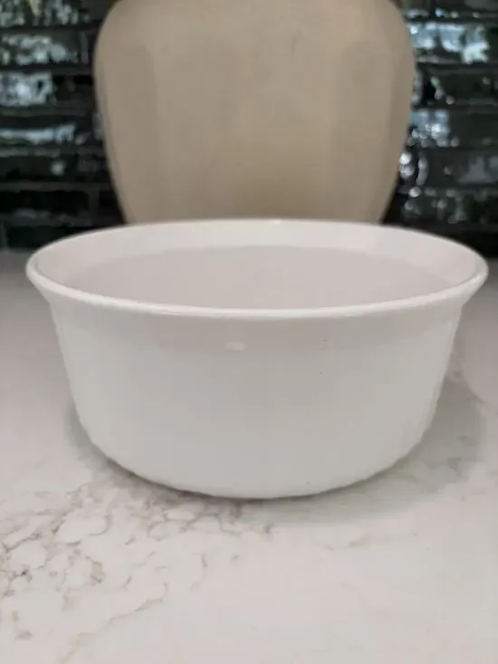 Corning Ware F-5-B French White 1.6 Liter Round Casserole Dish USA