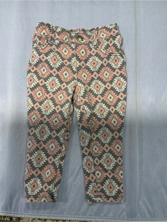 The Children's Place Gray & Coral Aztec Print Stretch Leggings