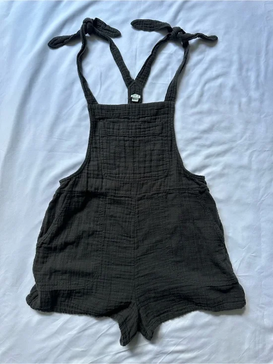 Aerie Charcoal Waffle Tie-Strap Short Overalls