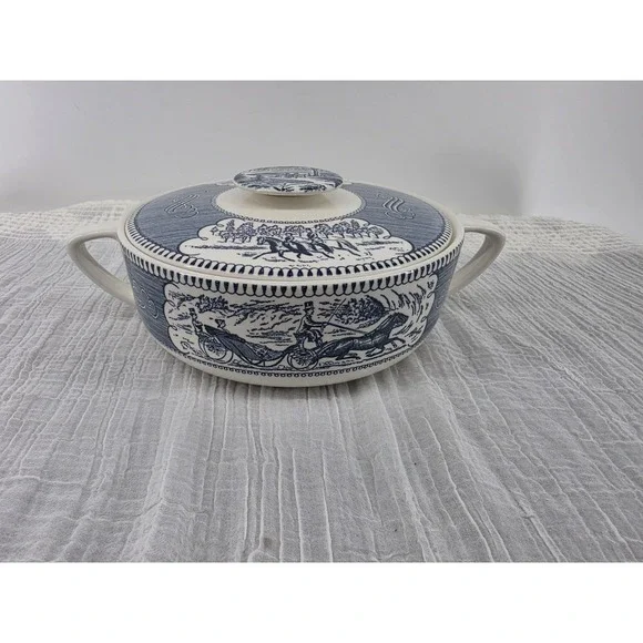 Vintage Royal Currier & Ives Blue Ironstone Scene Ctr 1.25 QT Covered Casserole