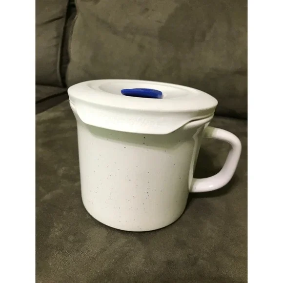 Corning Ware Cup with‎ Vented Lid
