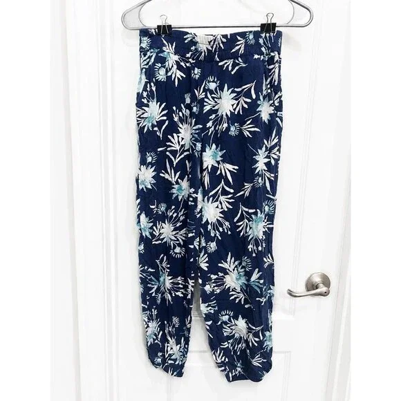 Blue Island Women’s Navy Floral Jogger Pants Size Small
