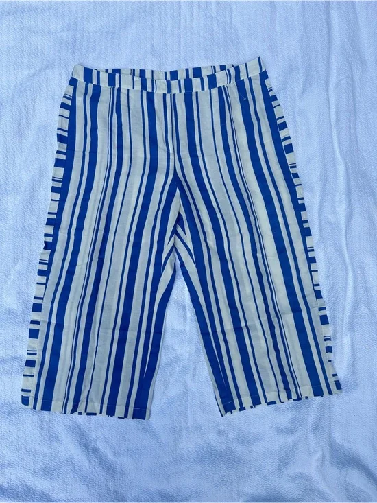 Blue and White Vertical Stripe Cropped Pants