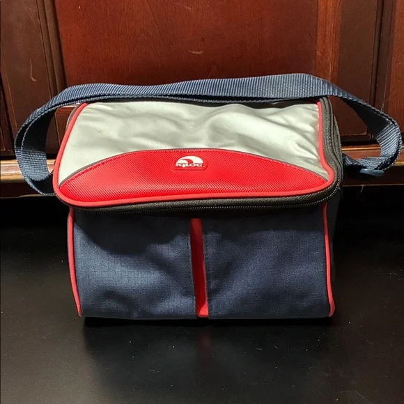 Vintage small lunch Igloo refrigerator bag