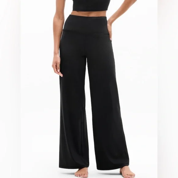 NWT Athleta Elation Wide Leg Black Pant Sz Large.