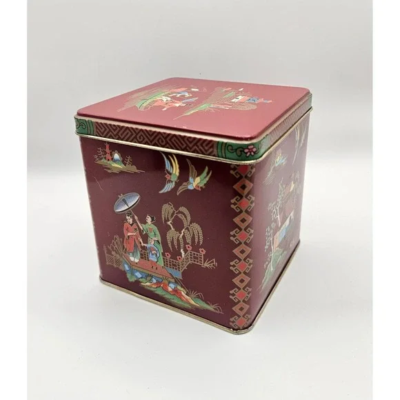 Vintage 1970s Daher Chinoiserie Pagoda Design Tea Tin, Made in England