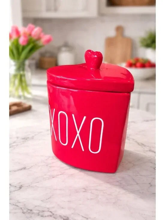 New Red Heart Shaped Valentines Day XOXO Kitchen Cookie Jar Storage Canister