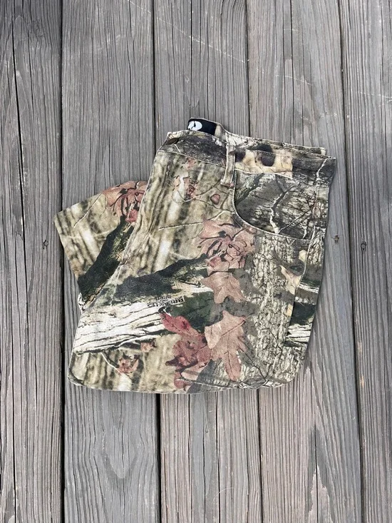 Mossy Oak Realtree-Inspired Camouflage Pants in Green and Brown