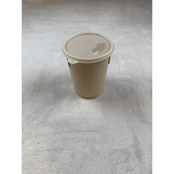 Eagle‎ Super Seal Vintage Tan Storage Container Microwave Safe Lid 5 Inch Wide