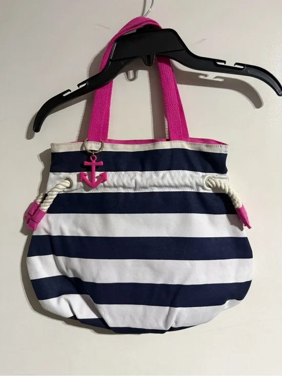 EUC Little Girls Gymboree Handbag And Crab Neon Pink Coin Wristlet Bag Set