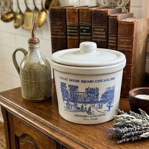 Grommes & Ullrich Fine Foods Chicago‎ 1866 Ceramic Crock with Lid Blue White