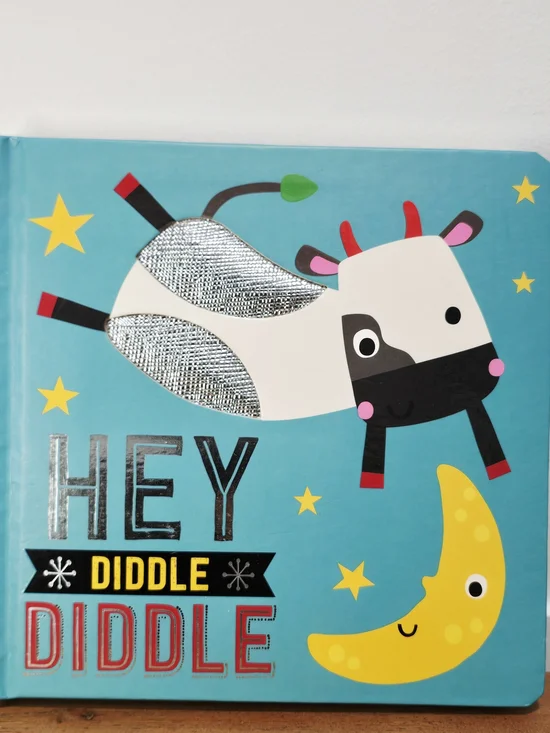 Hey Diddle Diddle Kids Toy Book - Blue Touch And Feel Texture Pages.