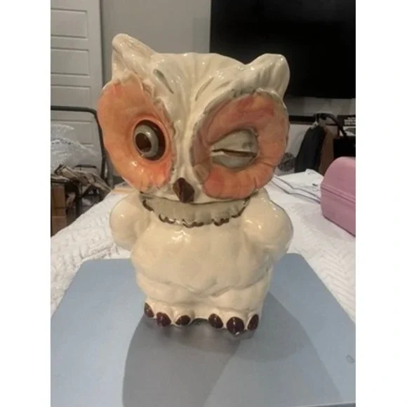 Vintage Shawnee Winking Owl Cookie Jar EUC pottery Z99‎