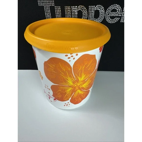 Tupperware One Touch Canister 