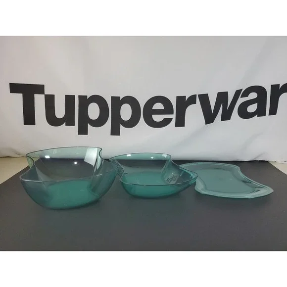 Tupperware Acrylic Preludio Domino 2 Casserole Dishes and 1 Tray Set Of 3 New