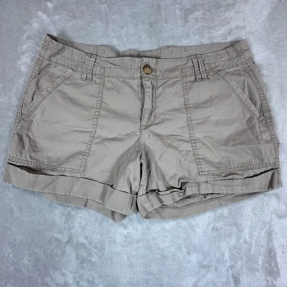 Old Navy Shorts Womens 12 Beige Cotton Mid Rise Cuffed Hem Outdoor Summer Beach